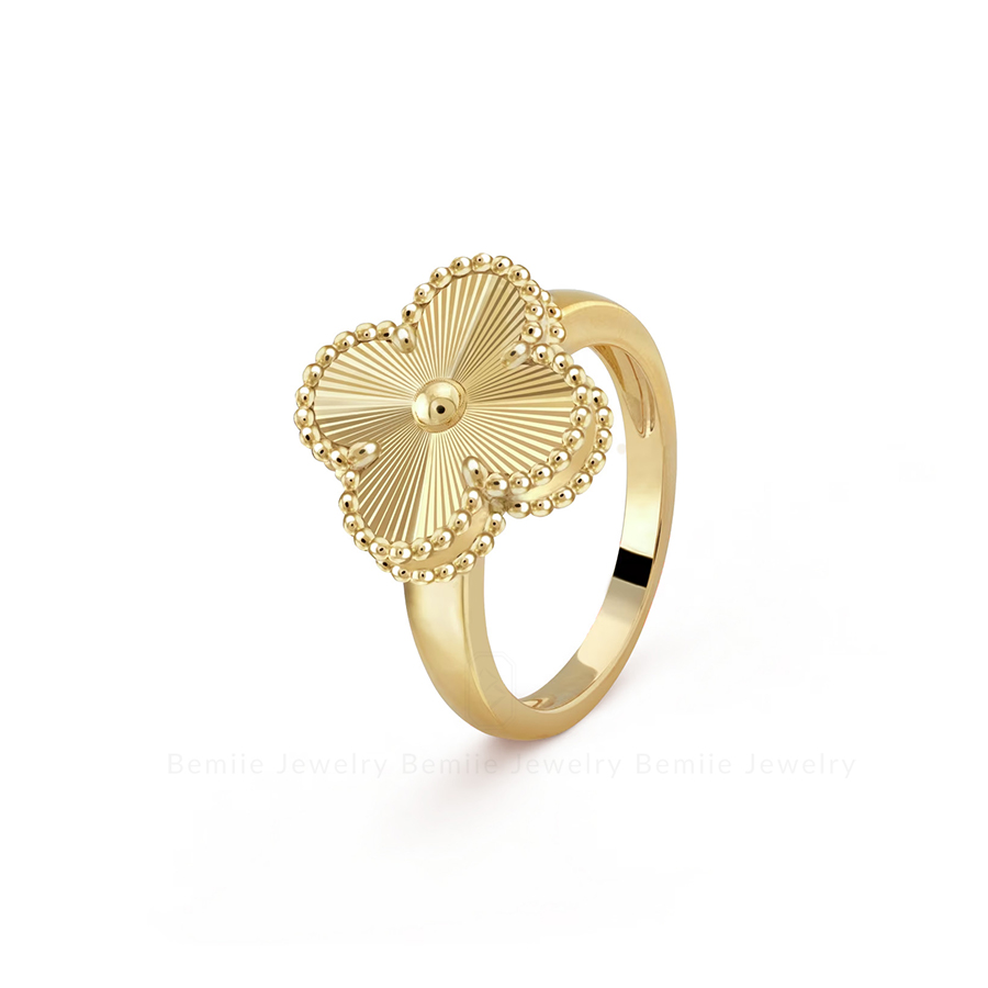 Nhẫn Nữ Cỏ Bốn Lá Vintage Alhambra Mặt Vàng 18K RBD004-VCA