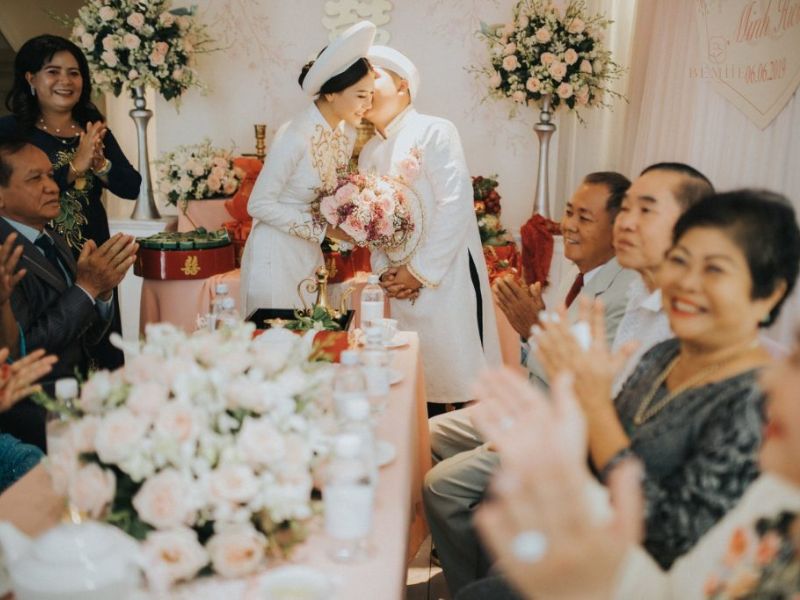 Mẹ chồng có đi đón dâu không? Những điều kiêng kỵ cần biết
